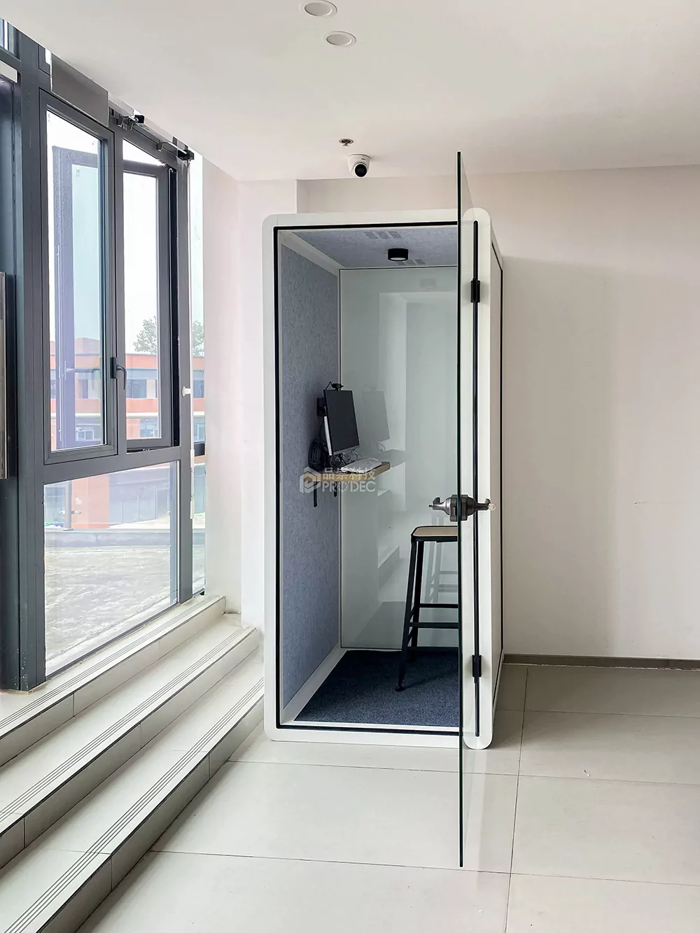 soundproof smoking booths